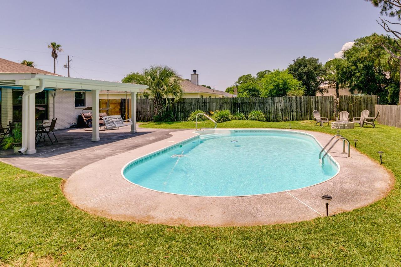 Gulf Breeze Vacation Rental For 2 With Pool Access! מראה חיצוני תמונה